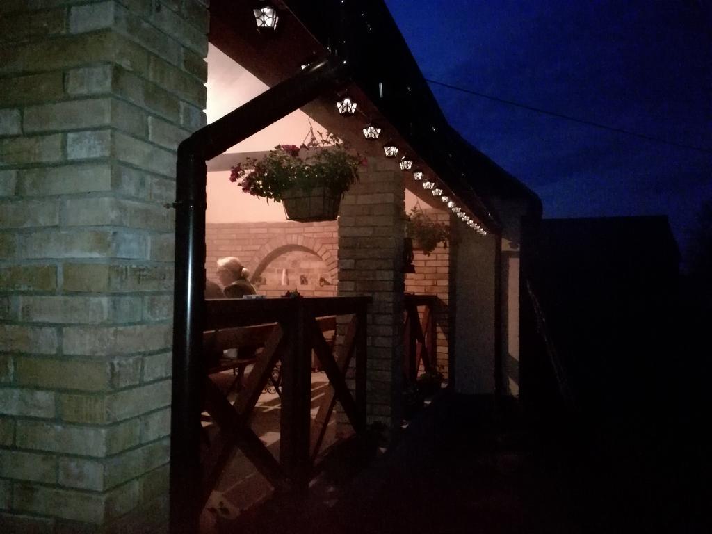 U Agi Nowogród Exterior foto