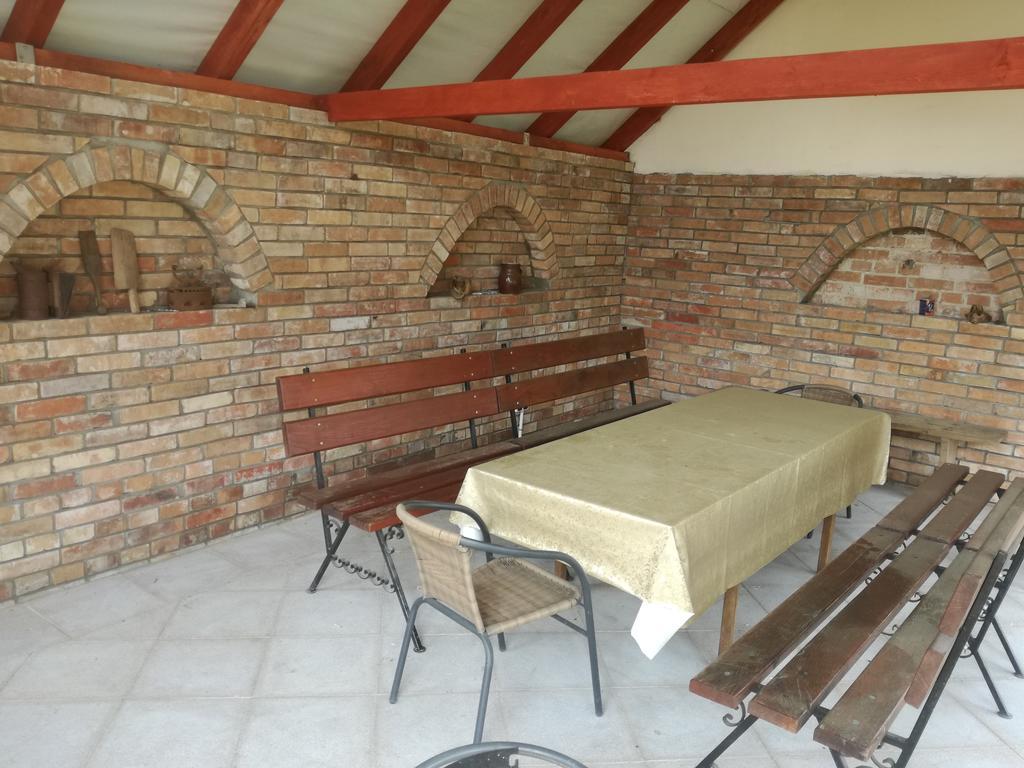 U Agi Nowogród Exterior foto